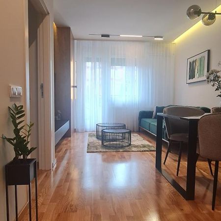 Harmony Apartmani อารันเยโลวัคส์ ภายนอก รูปภาพ